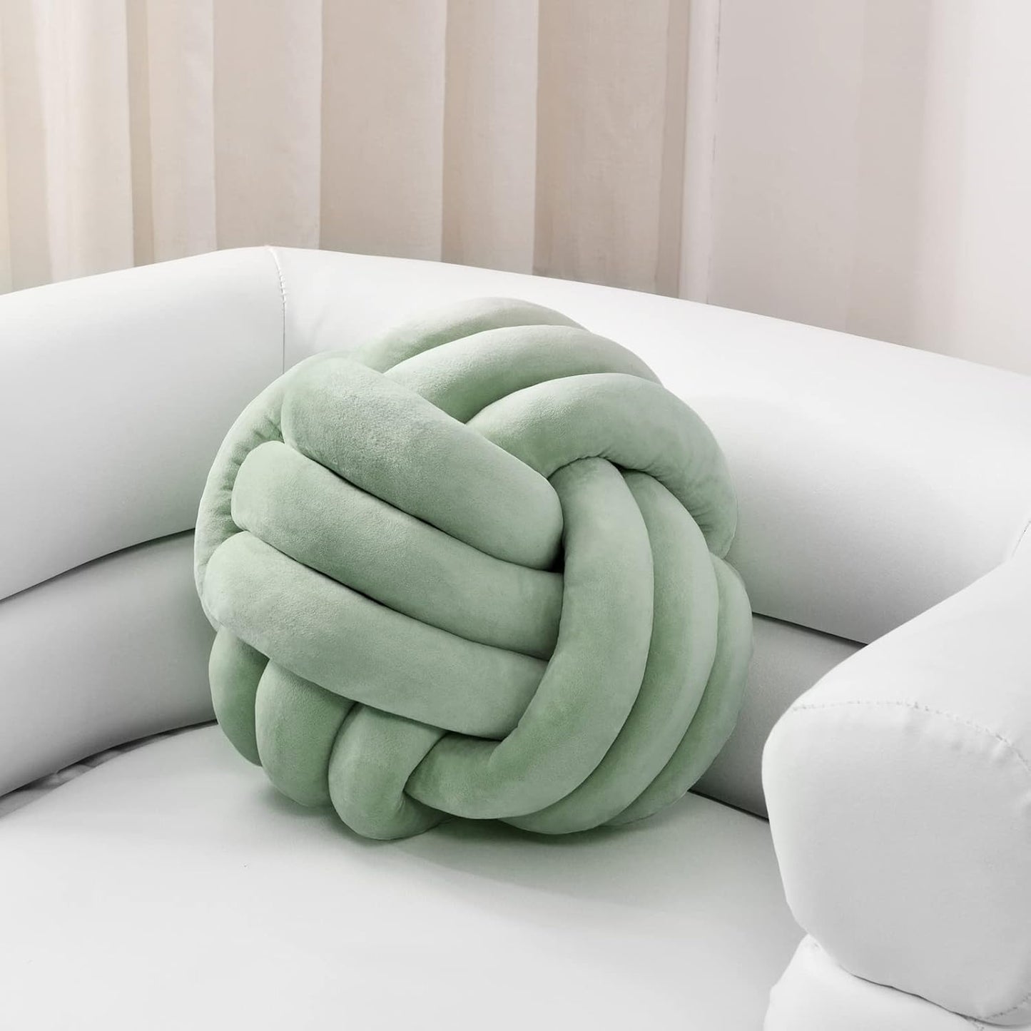 Soft Knot Ball Cushion