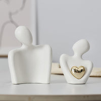 Romantic Couple Statue 