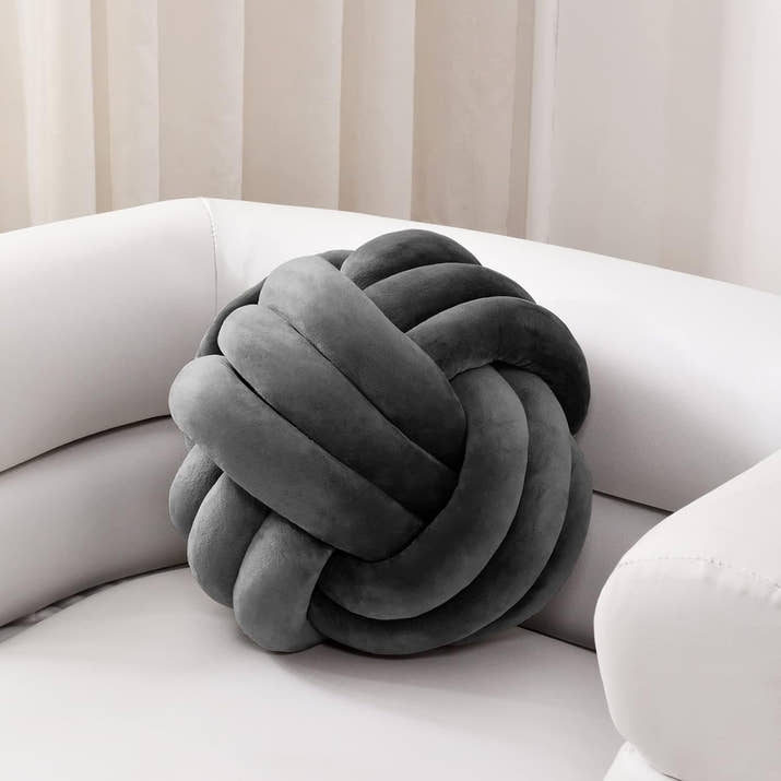 Soft Knot Ball Cushion
